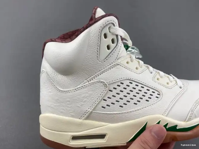 HYPE Air HF8833-100 Grito El Jordan 5 0607
